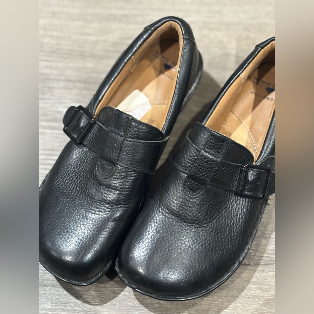 Nurse Mate Black Leather 9W Shoes Nonslip